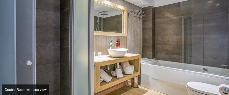 Hotel Simbad Ibiza & Spa ★★★★ - Une adresse pour découvrir Ibiza depuis sa plus belle plage. - Ibiza, Spain