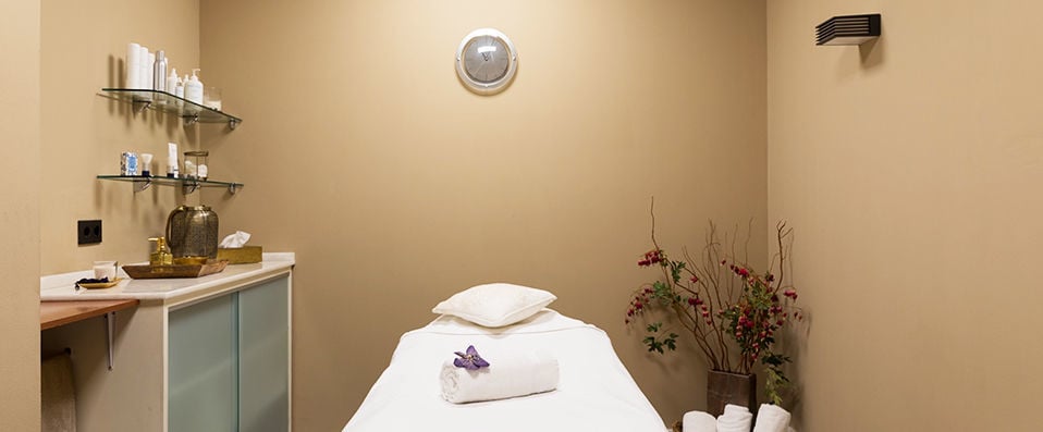 Hotel Mercure Jardines de Albia ★★★★ - Comfortable elegance in the heart of Bilbao - Bilbao, Spain