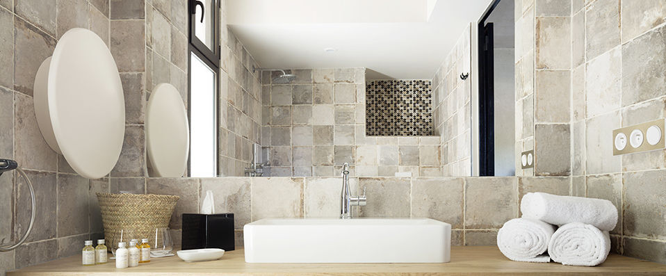 Hôtel Le 19-21 - A homely mansion boasting unique design - Leucate, France