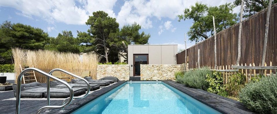 Hôtel Le 19-21 - Maison de maître design & atypique au bord de la Méditerranée. - Leucate, France