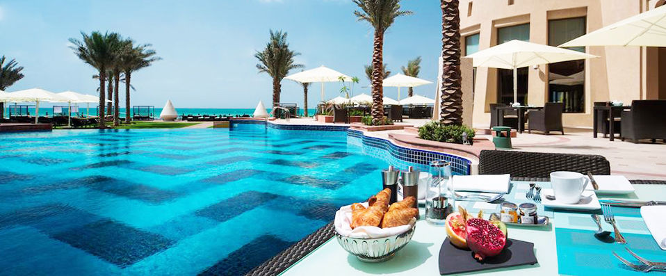Bahi Ajman Palace Hotel ★★★★★ - Glittering five-star Arab opulence in the up-and-coming Emirate, Ajman. - Ajman, United Arab Emirates