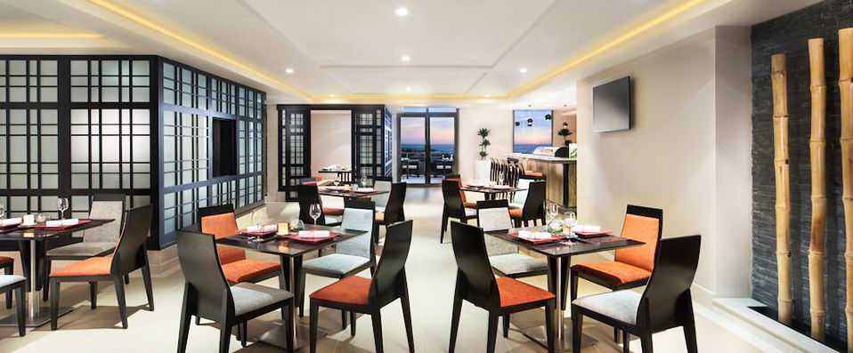 Bahi Ajman Palace Hotel ★★★★★ - Glittering five-star Arab opulence in the up-and-coming Emirate, Ajman. - Ajman, United Arab Emirates