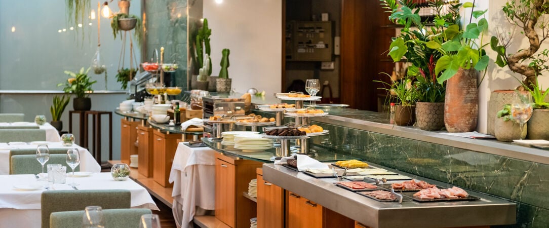 Aparthotel Atenea Barcelona ★★★★ - Apparthotel élégant à Barcelone, immersion citadine avec confort et liberté. - Barcelone, Espagne