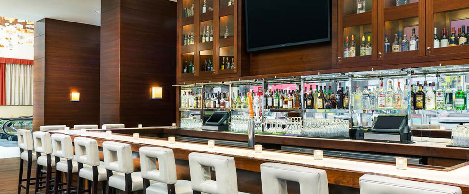 Crowne Plaza Times Square ★★★★ - Luxurious abode in the middle of NYC’s action - New York, United states
