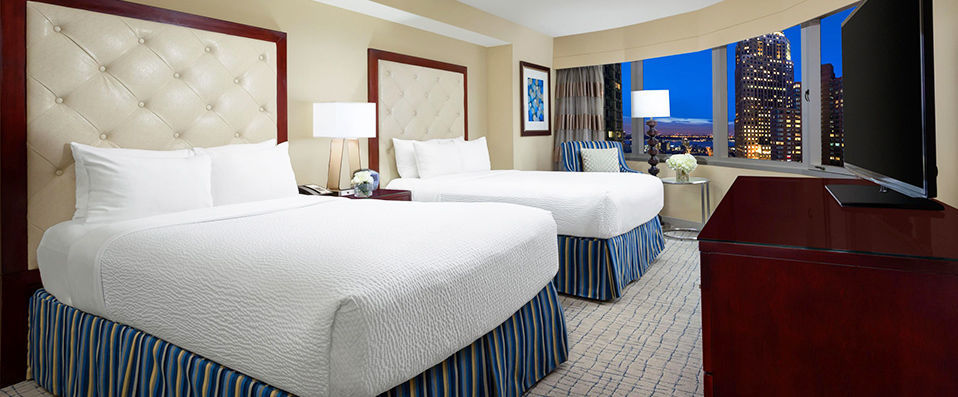 Crowne Plaza Times Square ★★★★ - Luxurious abode in the middle of NYC’s action - New York, United states