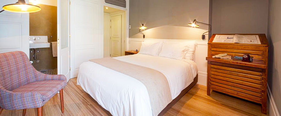 Porto A.S. 1829 Hotel ★★★★ - Old meets new near Porto’s Ribeira Square. - Porto, Portugal