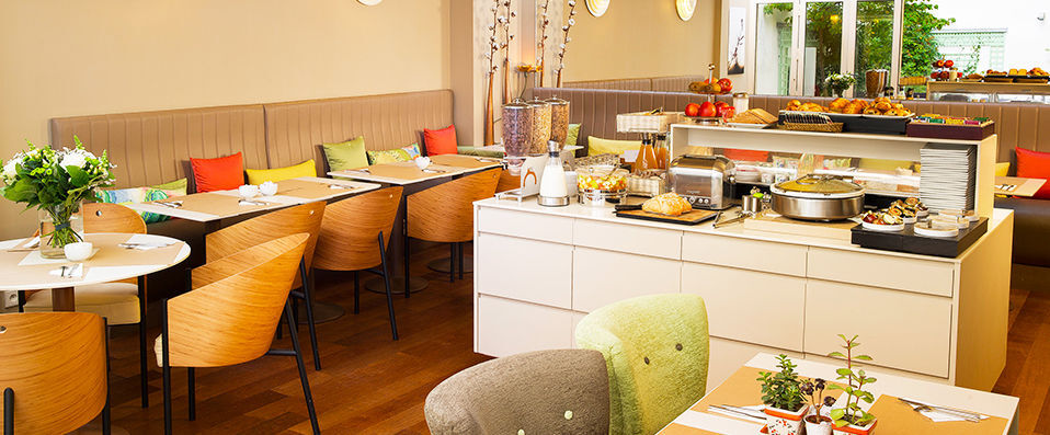 Hôtel Mistral - A cultural retreat on the left bank of the Seine. - Paris, France
