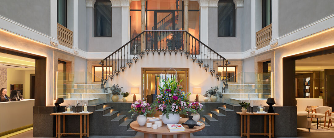 H10 Urquinaona Plaza ★★★★ - Classy and contemporary 4-star style meets cool and quirky Barcelona - Barcelona, Spain