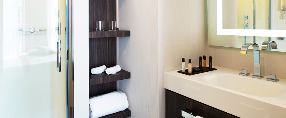 LaGare Hotel Milano Centrale – Mgallery by Sofitel ★★★★ - A luxurious city-centre hotel that’s as elegant as Milan itself. - Milan, Italy