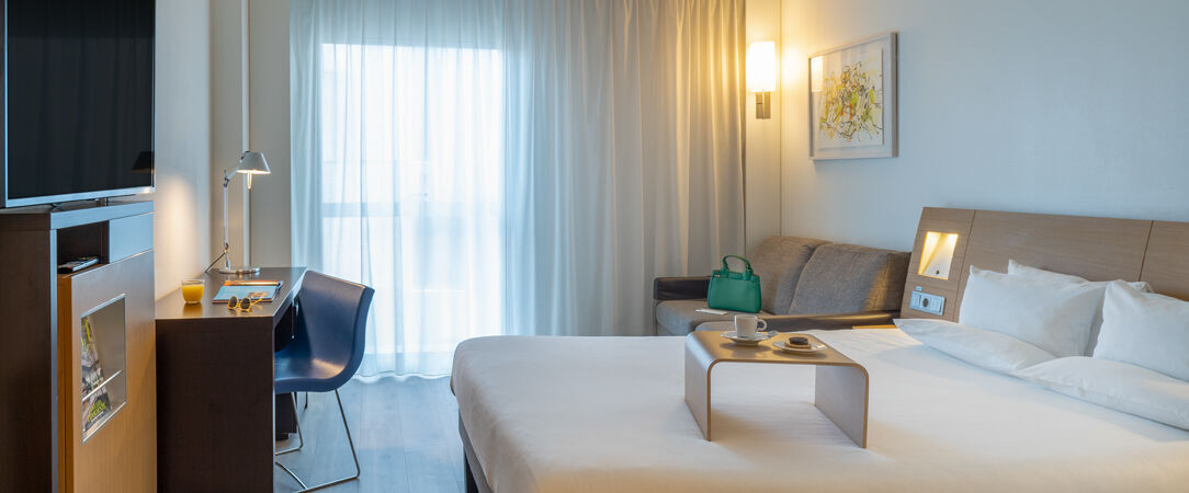 Novotel Barcelona City ★★★★ - Shimmering elegance in the Spanish metropolis of Barcelona. - Barcelona, Spain