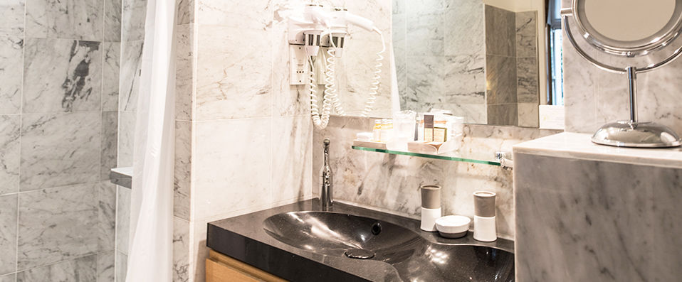Hôtel du Jeu de Paume ★★★★ - Historic site meets contemporary comfort in the heart of Paris. - Paris, France