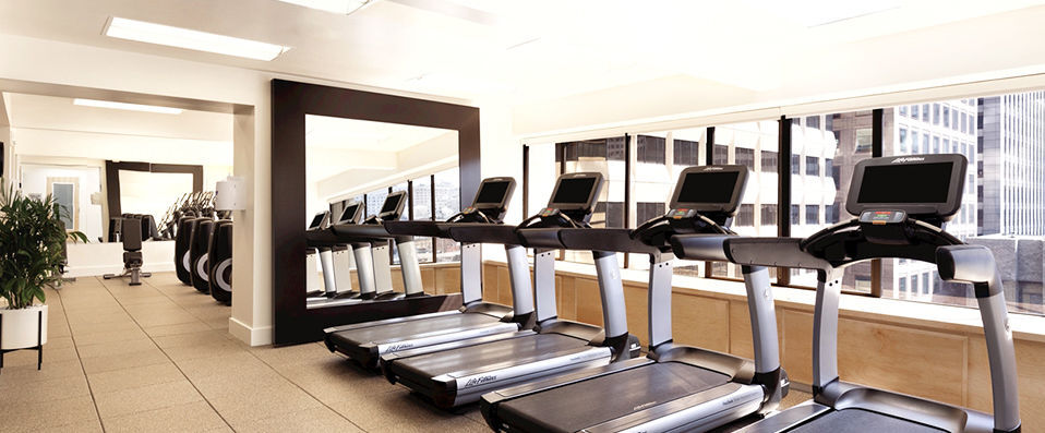 Hilton San Francisco Financial District ★★★★ - Opulent glamour in the heart of downtown San Fran. - San Francisco, United States