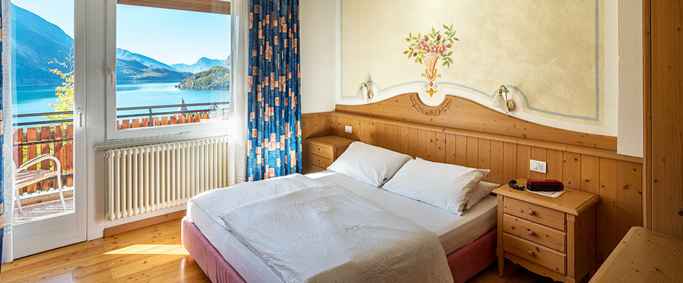 Hotel Londra Molveno - Adresse de charme dans les Dolomites. - Molveno, Italie