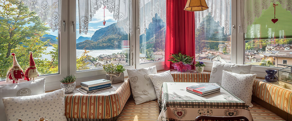 Hotel Londra Molveno - Adresse de charme dans les Dolomites. - Molveno, Italie