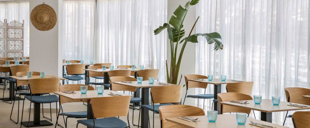 Porto Drach Aparthotel ★★★★ - Majorque : échappée méditerranéenne entre crique turquoise et charmes balnéaires. - Majorque, Espagne