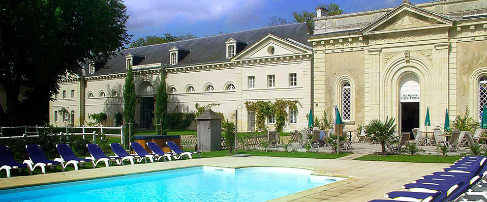 Hôtel Château Golf des Sept Tours By Popinns - Stay in a French castle to tee off in style. - Val de Loire, France