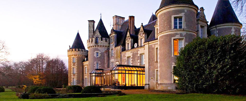 Hôtel Château Golf des Sept Tours By Popinns - Stay in a French castle to tee off in style. - Val de Loire, France