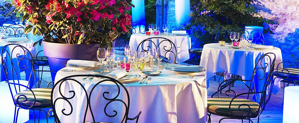 Chateau de Gilly ★★★★★ - A Château surrounded by Burgundy’s most prestigious vineyards. - Burgundy, France