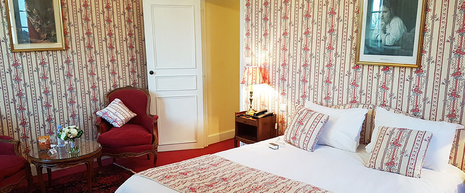 Chateau de Gilly ★★★★★ - A Château surrounded by Burgundy’s most prestigious vineyards. - Burgundy, France