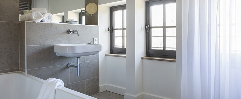 Fourvière Hôtel ★★★★ - Last Minute - Luxury stay in 19th-century renovated convent. - Lyon, France