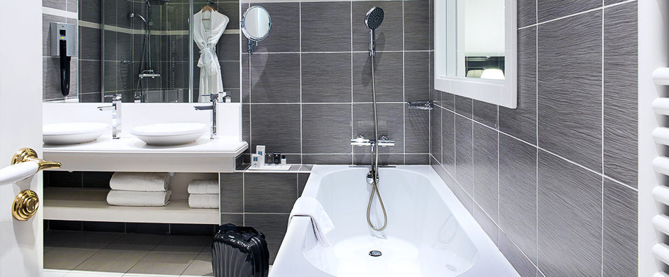 Hôtel Aston La Scala ★★★★ - Last Minute - Last-minute rooms at an exceptional price, in the heart of Nice! - Nice, France