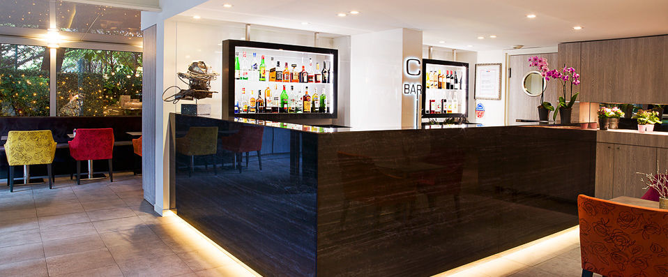 Hôtel Cézanne ★★★★ - Last Minute - Last-minute rooms at an exceptional price, in the heart of Cannes! - Cannes, France