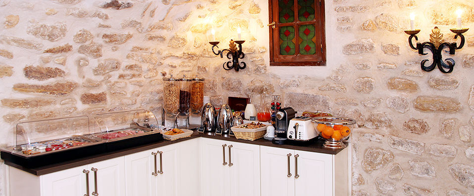 Hôtel Saint-Louis Marais ★★★ - Last Minute - Take a journey through the ages in the 4th arrondissement. - Paris, France