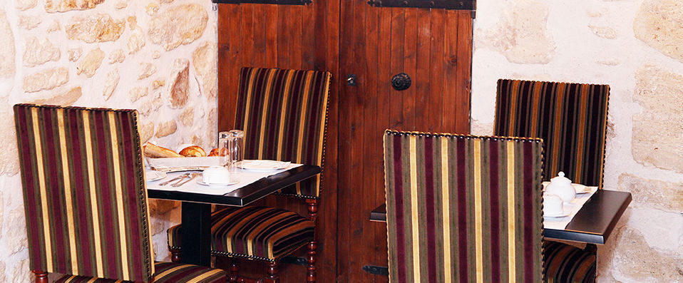 Hôtel Saint-Louis Marais ★★★ - Dernière minute - Une escapade à travers les époques dans le 4ème arrondissement. - Paris, France