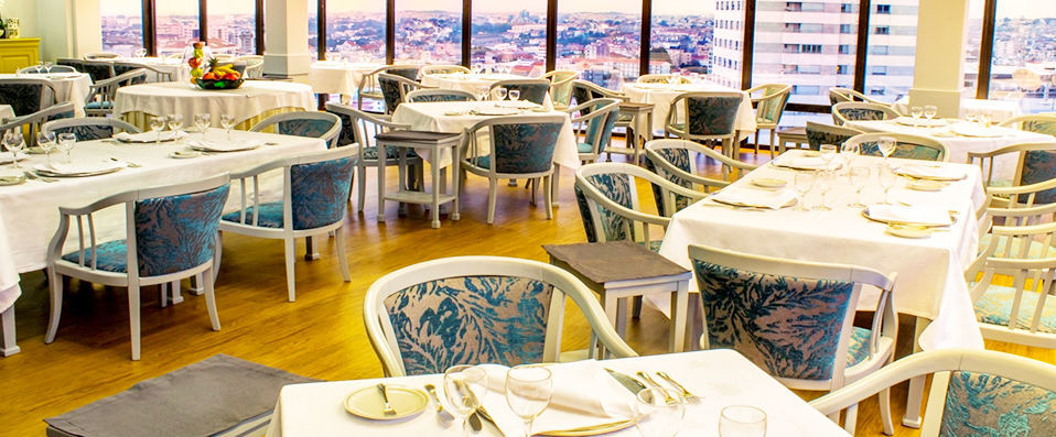 Black Tulip Porto ★★★★ - The very best of Portugal in one dazzling location. - Porto, Portugal