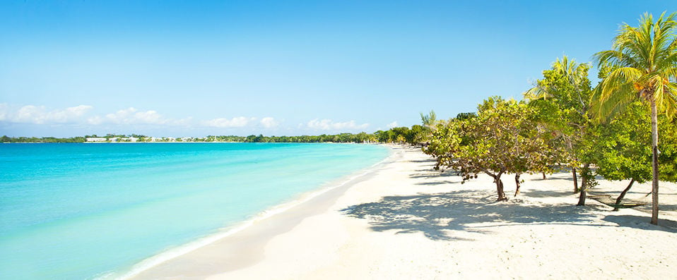 Royalton Negril Resort & Spa ★★★★★ - Luxury 5-star hotel on the vibrant Jamaican coast. - Negril, Jamaica