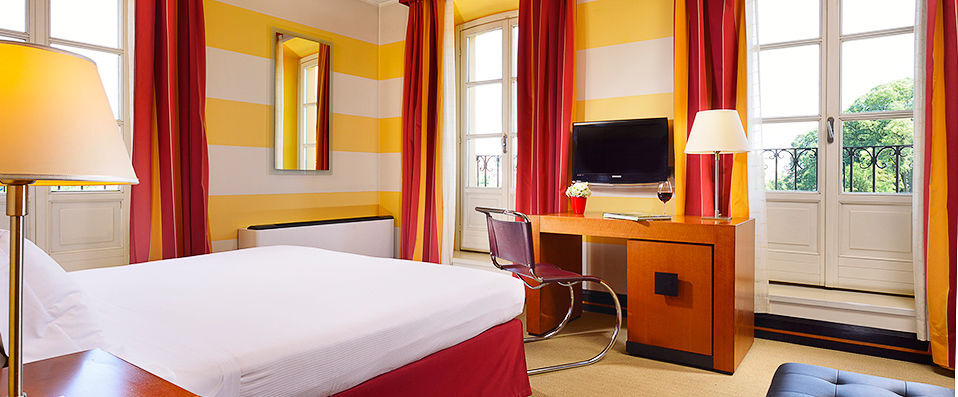 Villa Appiani ★★★★ - This picturesque 18th-century historical manor reigns supreme - Lombardy, Italy