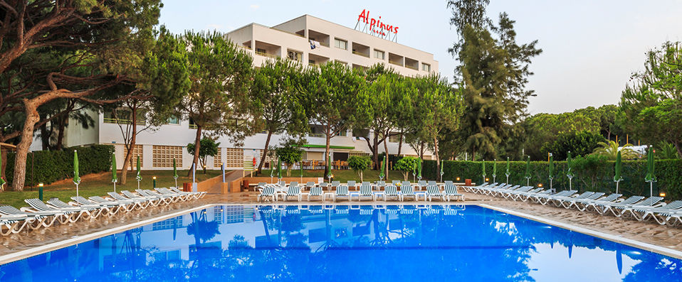 Alpinus Algarve Hotel ★★★★ - Séjour en famille dans la plus belle région du Portugal. - Algarve, Portugal