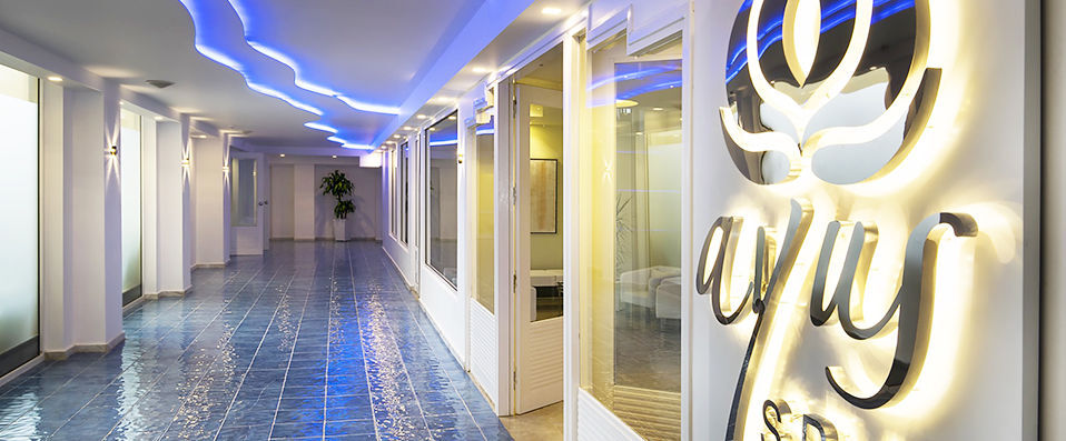 Mr & Mrs White Crete Lounge Resort and Spa ★★★★★ - Une adresse de charme pour admirer la Méditerranée & découvrir la Crète. <b>Demi-pension offerte !</b> - Chiana, Greece