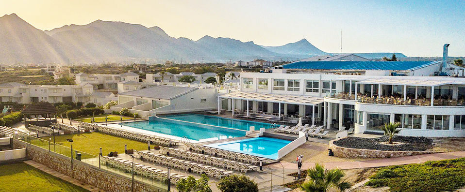 Mr & Mrs White Crete Lounge Resort and Spa ★★★★★ - Une adresse de charme pour admirer la Méditerranée & découvrir la Crète. <b>Demi-pension offerte !</b> - Chiana, Greece