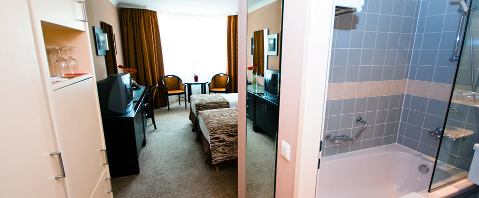 THE AQUINCUM HOTEL ★★★★★ - Par Gaëlle Stévant, correspondante de VeryChic - BUDAPEST, HONGRIE