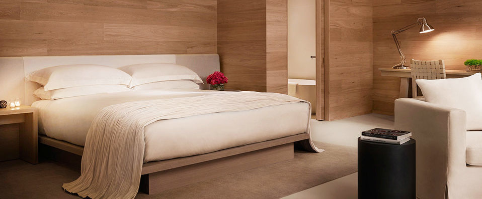 The Miami Beach EDITION ★★★★★ - Fun, upbeat and original luxury in legendary Miami Beach. - Miami, USA