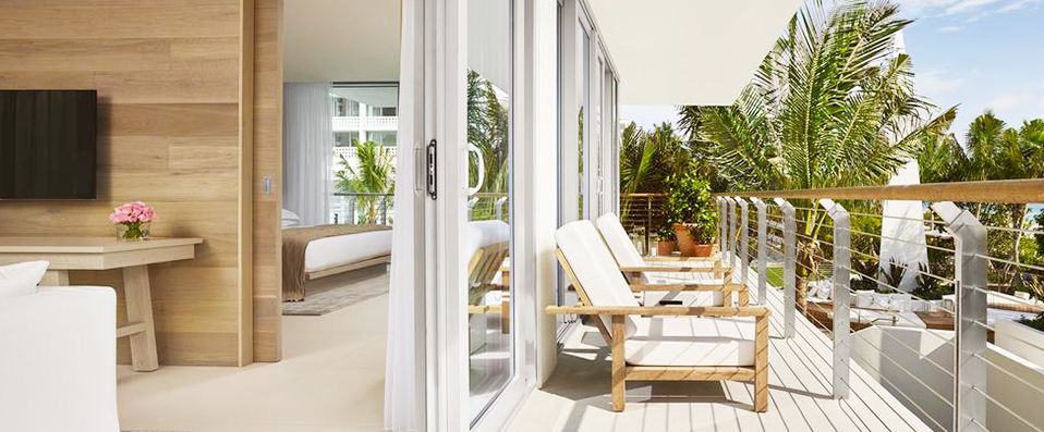 The Miami Beach EDITION ★★★★★ - Fun, upbeat and original luxury in legendary Miami Beach. - Miami, USA