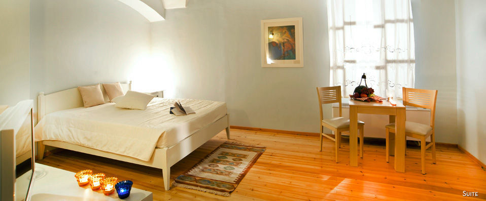 Markezinis Suites ★★★★★ - Par Céline Garay, correspondante VeryChic - Santorin, Grèce