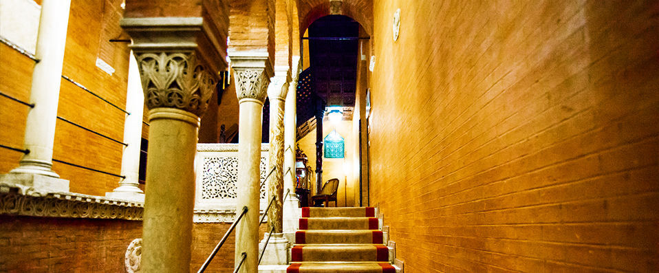 Hotel Palazzo Stern ★★★★S - Dining al fresco while overlooking the Grand Canal in Venice. - Venice, Italy