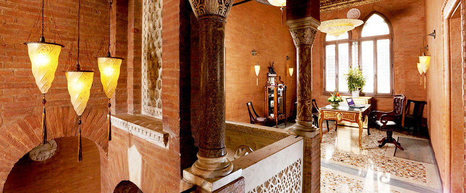 Hotel Palazzo Stern ★★★★S - Dining al fresco while overlooking the Grand Canal in Venice. - Venice, Italy