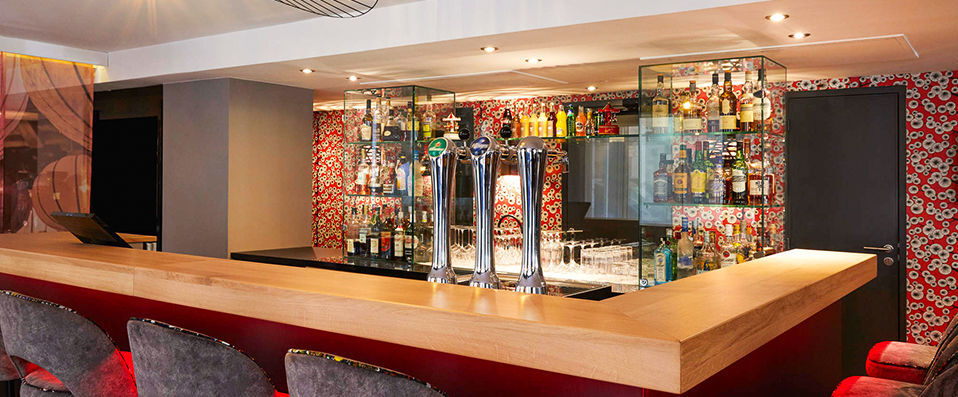 Mercure Lyon Centre Place de la République ★★★★ - Stylish retreat for a weekend of Lyonnais culture and cuisine. - Lyon, France