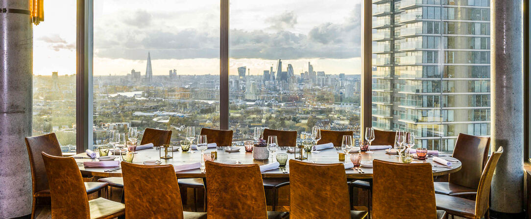 Novotel London Canary Wharf ★★★★ - Dazzling London hotel with stunning rooftop terrace views. - London, United Kingdom