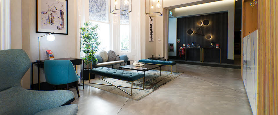 K Hotel Kensington ★★★★ & Thames Cruise - Four-star style and comfort in central and elegant Kensington. - London, United Kingdom
