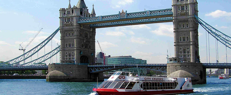 K Hotel Kensington ★★★★ & Croisière sur la Tamise - Parenthèse dans le quartier de Kensington & Croisière sur la Tamise. - Londres, Royaume-Uni