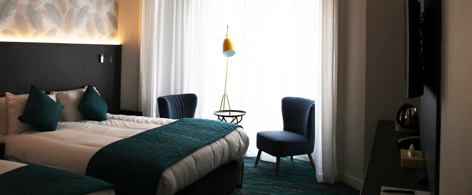K Hotel Kensington ★★★★ & Croisière sur la Tamise - Parenthèse dans le quartier de Kensington & Croisière sur la Tamise. - Londres, Royaume-Uni