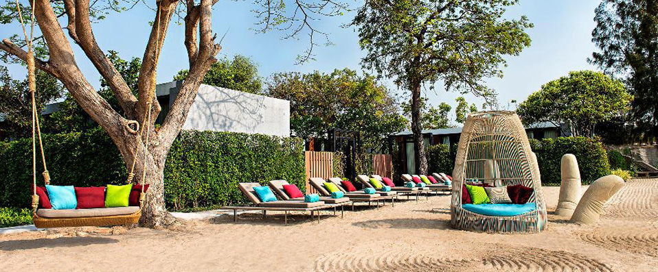 SO/ Sofitel Hua Hin ★★★★★ - Envolée haute en couleur sur la plage de Cha Am. - Hua Hin, Thaïlande