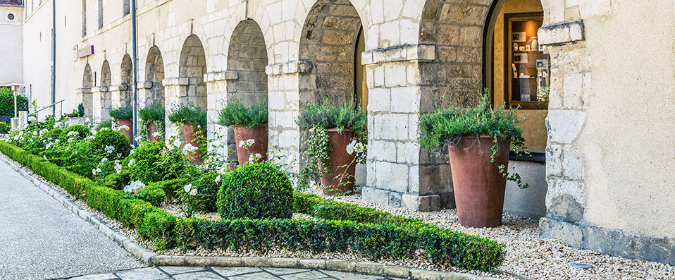 Hôtel de Bourbon Mercure Bourges ★★★★ - Calming and relaxing retreat in a charming former abbey. - Bourges, France