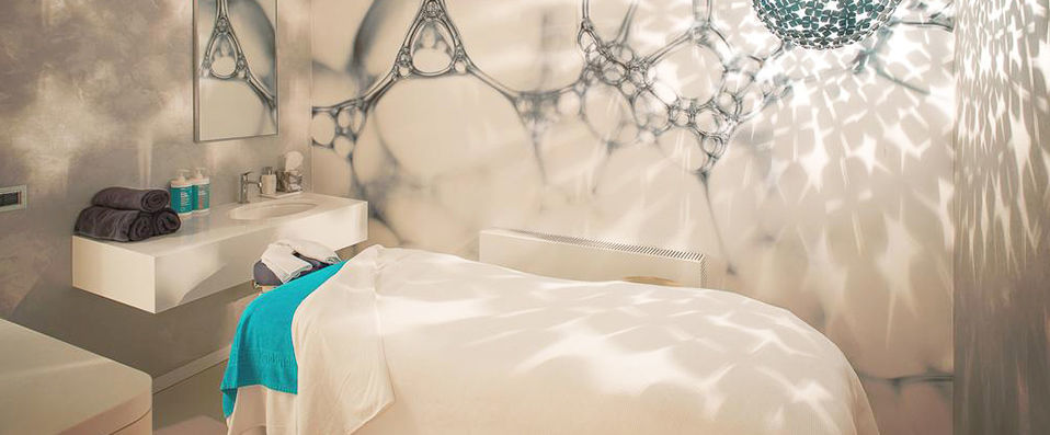 SO/ Sofitel St Petersburg ★★★★★ - Modern chic meets St Petersburg lavishness. - St Petersburg, Russia