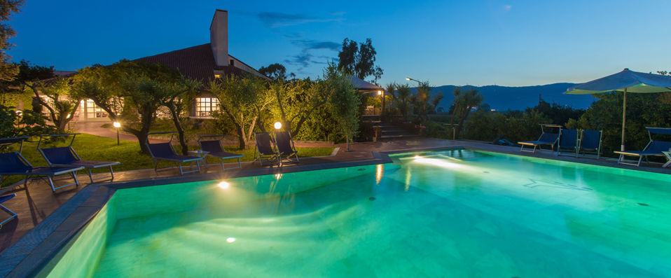 La Locanda dell'Angelo ★★★★ - Tranquillity on the Italian coast. - Liguria, Italy