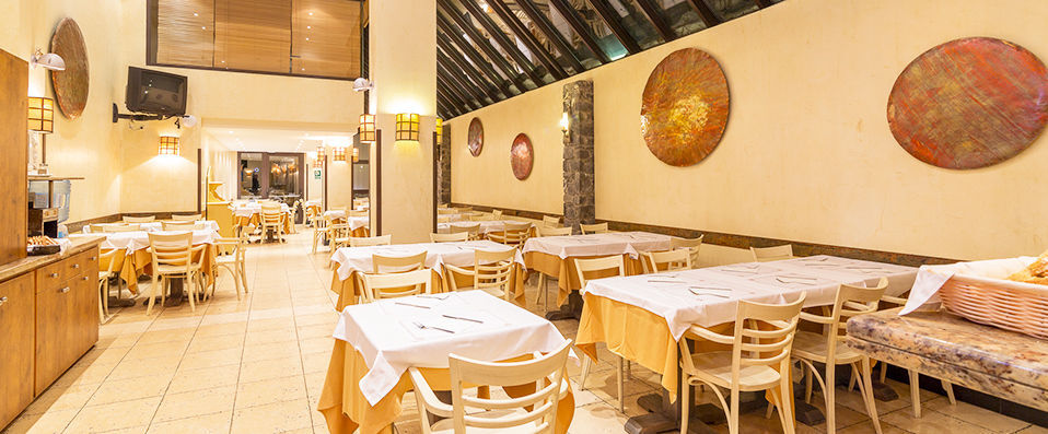 YOMO Patagonia Hotel ★★★★ - A luxury mountain retreat to the tumbling valleys of Andorra. - Arinsal, Andorra